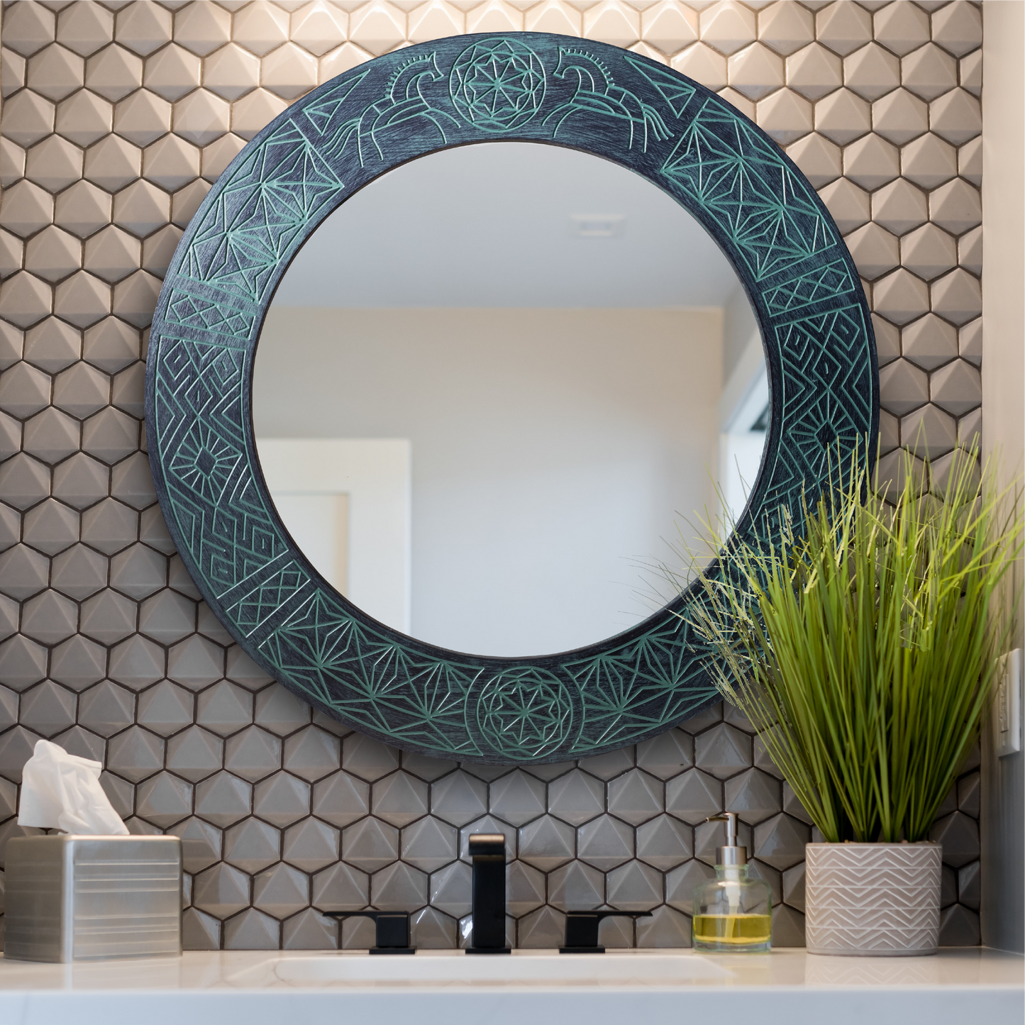 Round Bathroom Mirror Liberty 32"