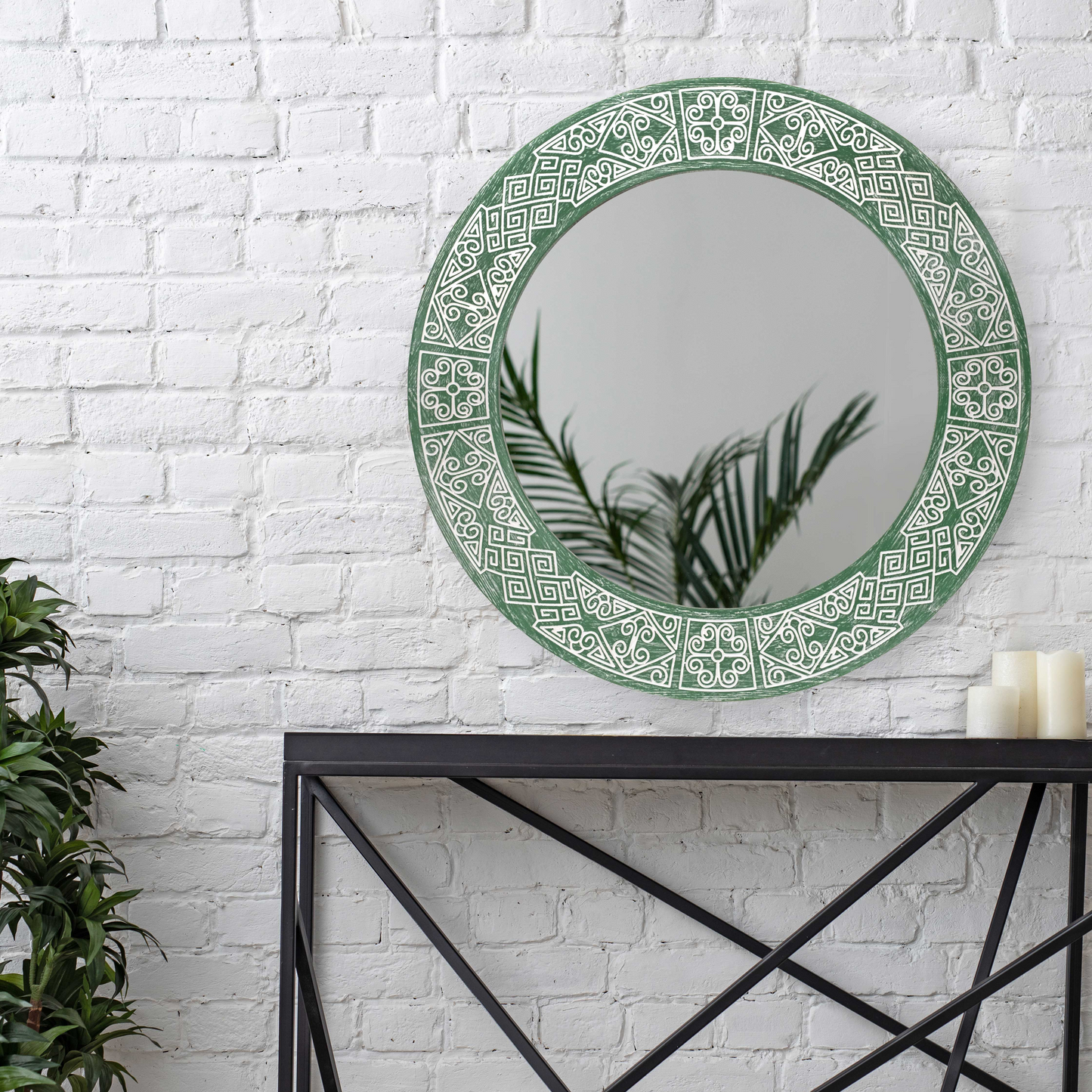 Round Bathroom Mirror Papua 32"